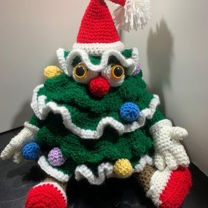 Hand crochet Christmas doll. Very cute, Has hat that comes off